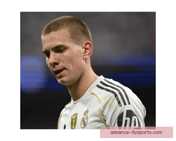 欧洲足坛冬窗风云再起豪门引援与新星崛起引发热议联赛格局或将改写