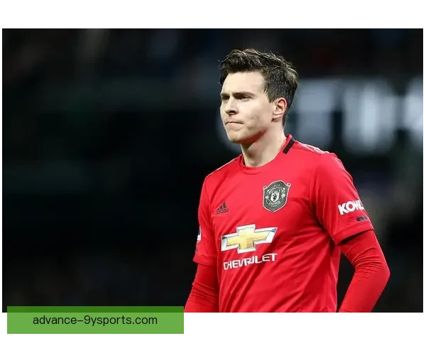 巴恩斯利俱乐部新赛季引援布局与战术调整引发球迷热议与未来前景分析